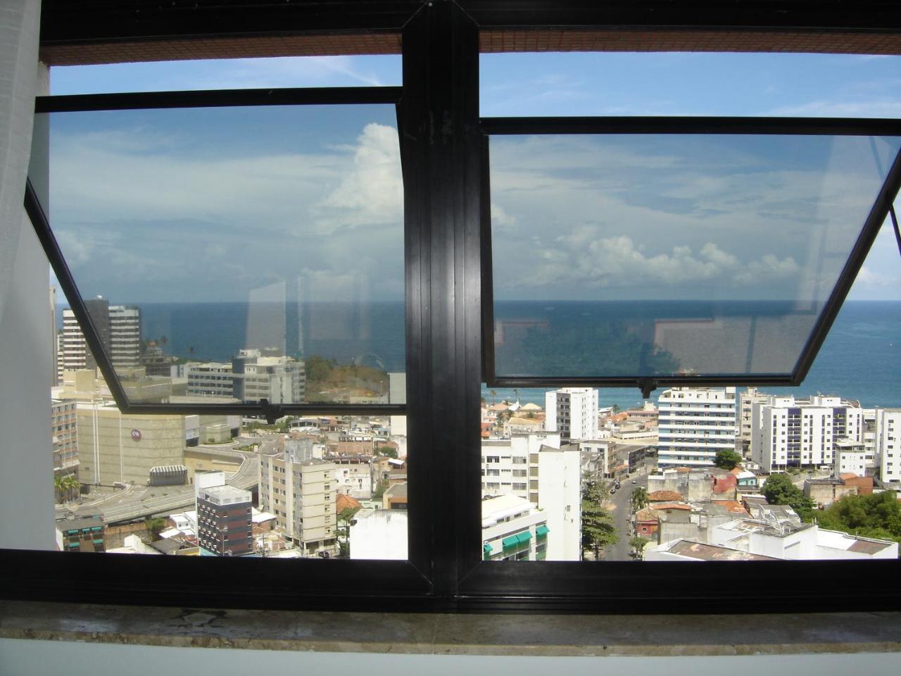 Flat Luxo Bem Localizado No Bairro Da Barra Salvador Apartment Luaran gambar