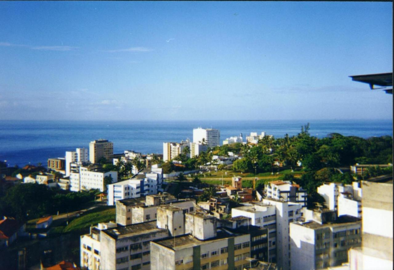 Flat Luxo Bem Localizado No Bairro Da Barra Salvador Apartment Luaran gambar
