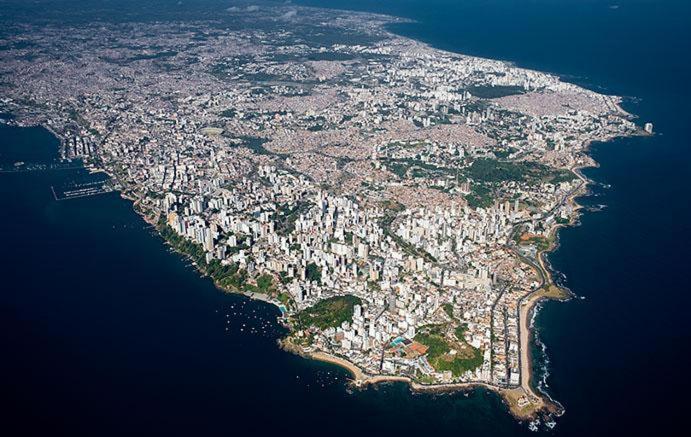 Flat Luxo Bem Localizado No Bairro Da Barra Salvador Apartment Luaran gambar